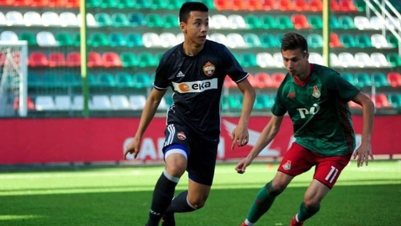 Cựu vương V-League thử việc cầu thủ Việt kiều Trung Quốc