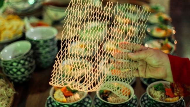 Lạ miệng với món phở sắn Quế Sơn sợi đan như lưới cá