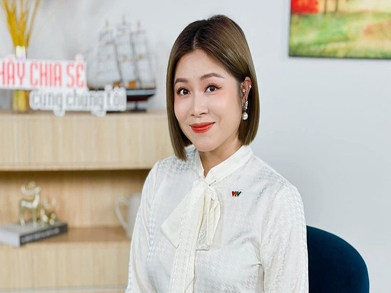 BTV Hoàng Linh trước ồn ào bị phạt 107,5 triệu BTV Hoàng Linh trước ồn ào bị phạt 107,5 triệu