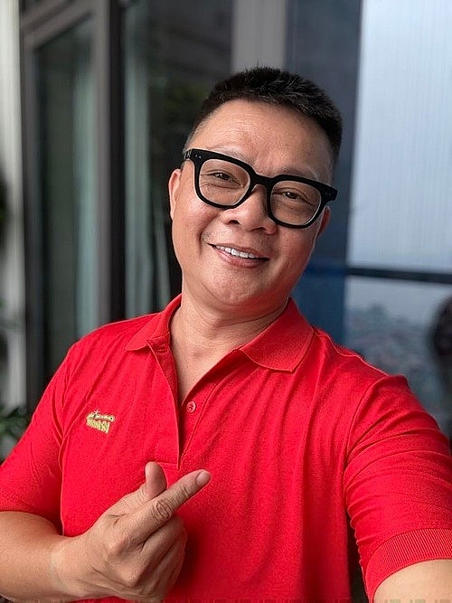 Hoàng Linh cùng nhiều sao Việt phản ứng thế nào khi bị phạt?