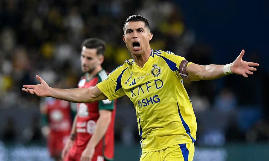 Ronaldo ẵm loạt giải thưởng tại Saudi Pro League