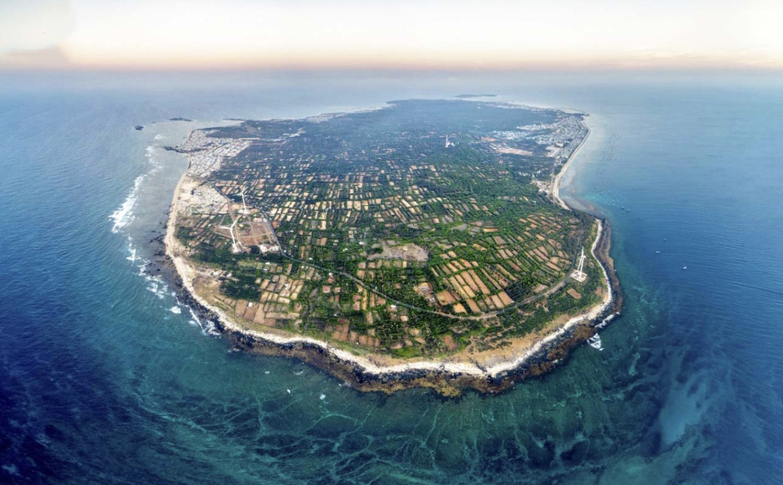 3 hòn đảo miền Trung tuyệt đẹp, lý tưởng cho kỳ nghỉ hè 2025