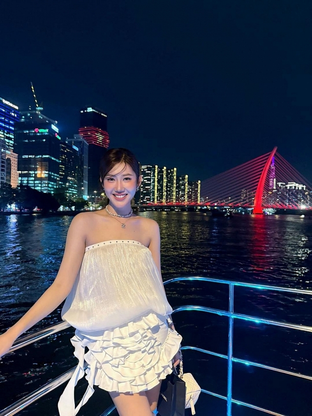 Thuý Ngân từng trượt top Hoa hậu, nay đẹp như Lưu Diệc Phi Thuý Ngân từng trượt top Hoa hậu, nay đẹp như Lưu Diệc Phi