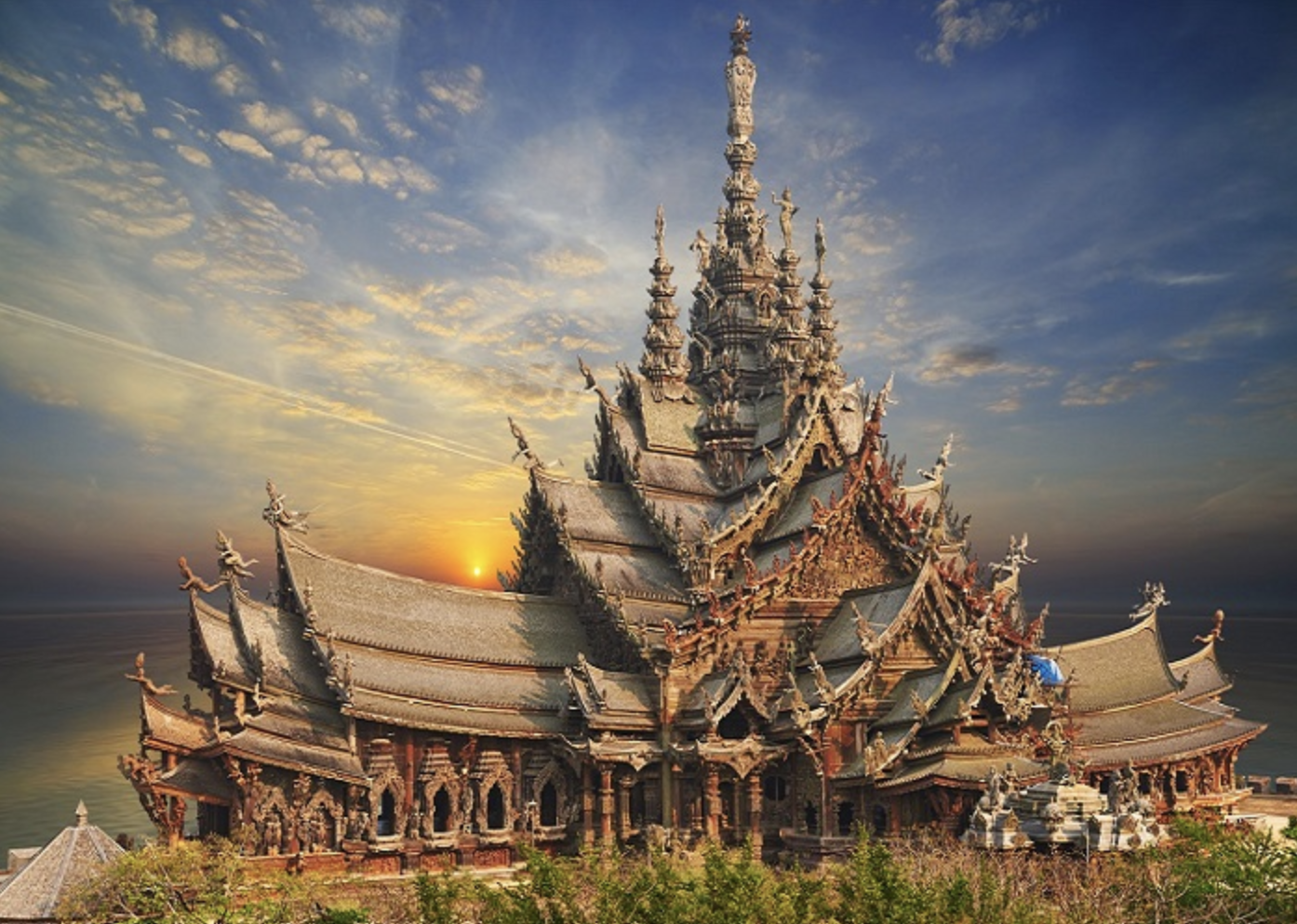 Khám phá 5 ngôi chùa thiêng nổi tiếng khi đi du lịch Thái Lan
