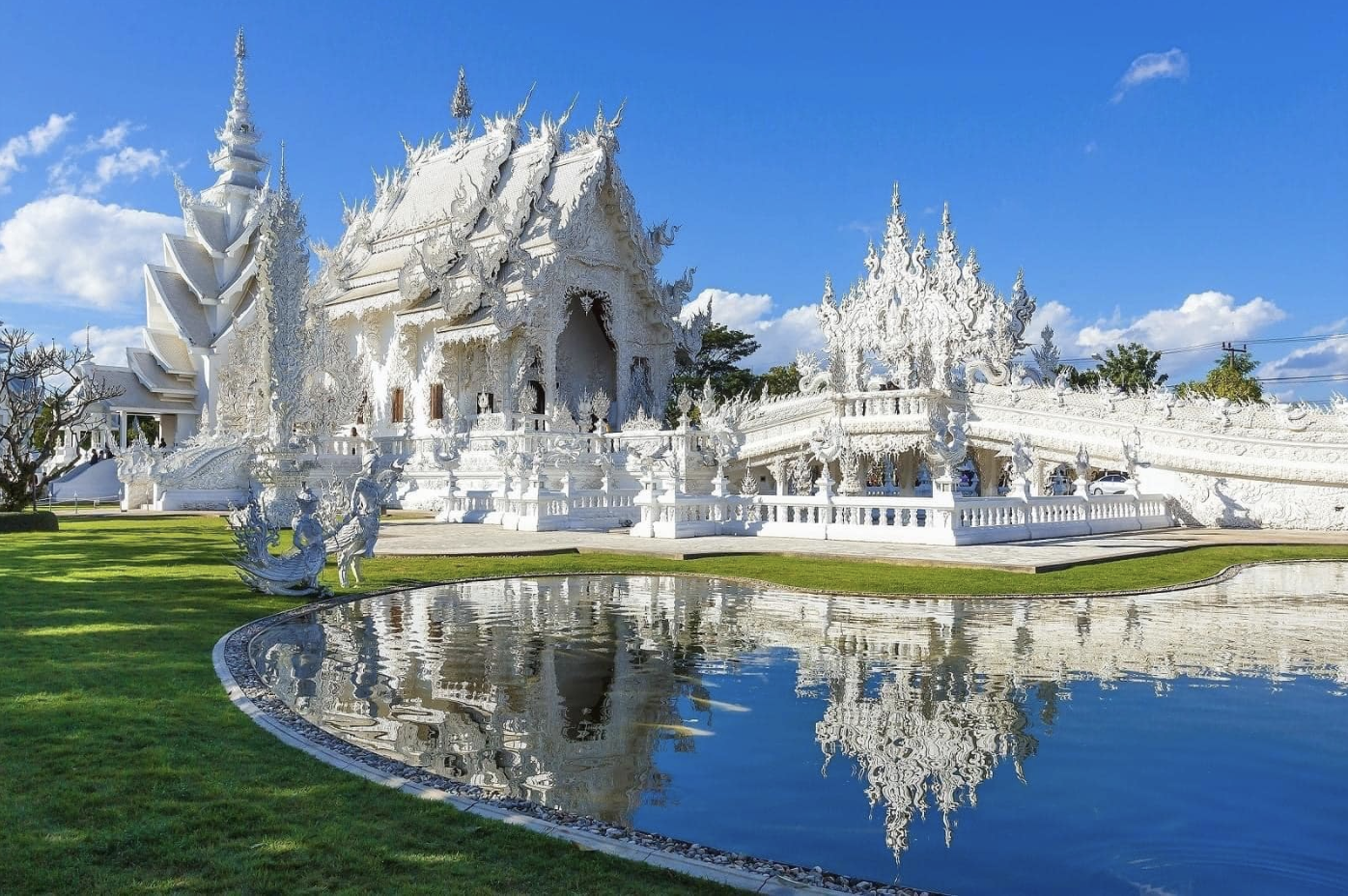 Khám phá 5 ngôi chùa thiêng nổi tiếng khi đi du lịch Thái Lan