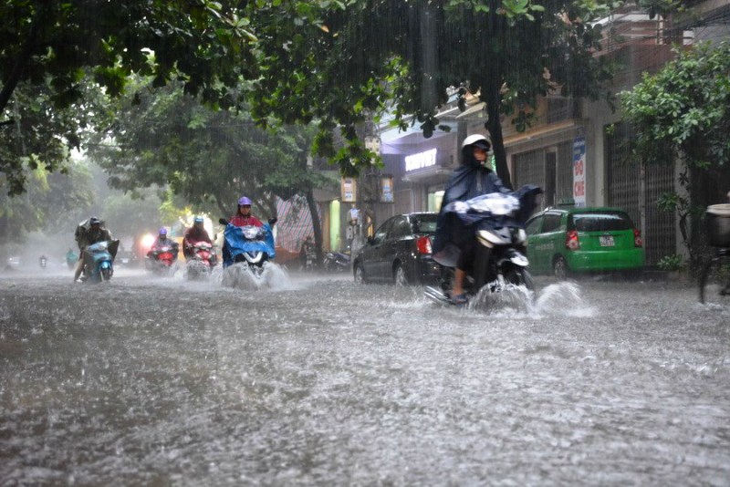 Dự báo thời tiết đêm nay và ngày mai 20/7: Hà Nội và các khu vực trên cả nước