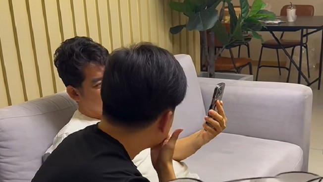 Huỳnh Anh Tuấn lộ diện sau nhiều tin đồn thất thiệt