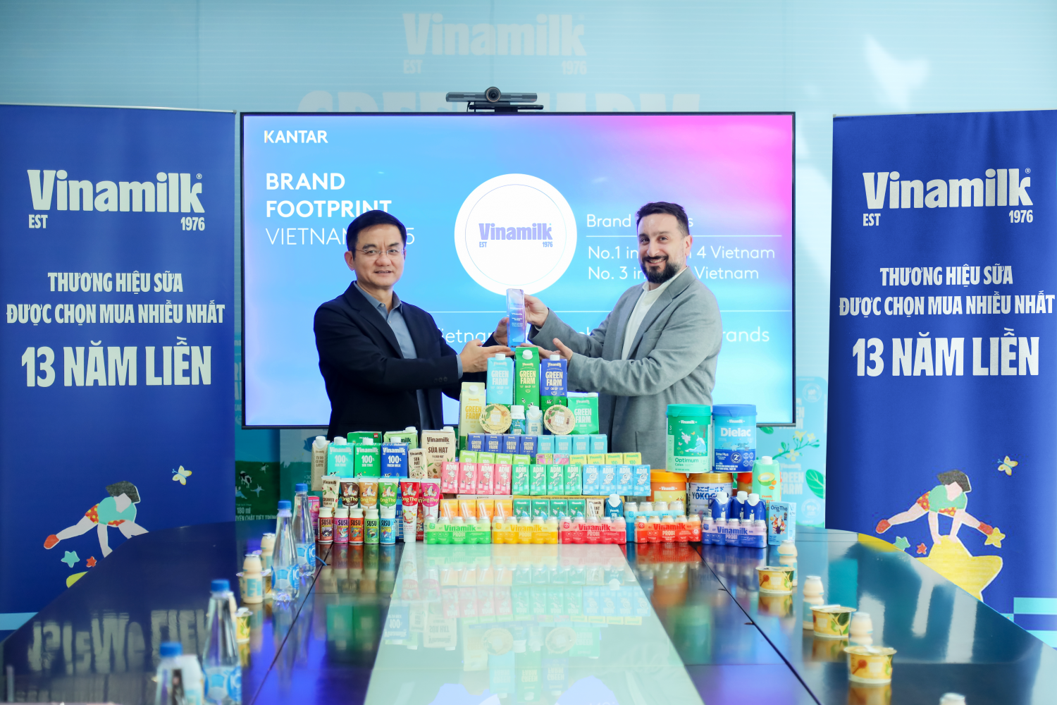 Vinamilk có 5 nhãn hàng thuộc top 10 thương hiệu sữa được chọn mua nhiều nhất