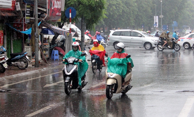 Dự báo thời tiết đêm nay và ngày mai 24/7: Hà Nội và các khu vực trên cả nước