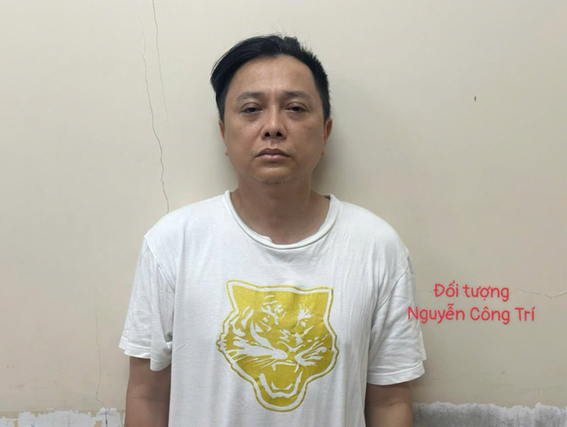 Nhà thiết kế Công Trí đời tư kín tiếng, giàu có