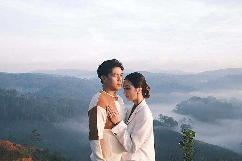 Hồ Quang Hiếu sống sang chảnh, có vợ đẹp con kháu khỉnh