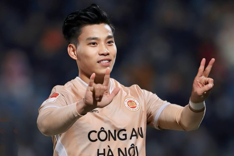 Vũ Văn Thanh có bến đỗ bất ngờ