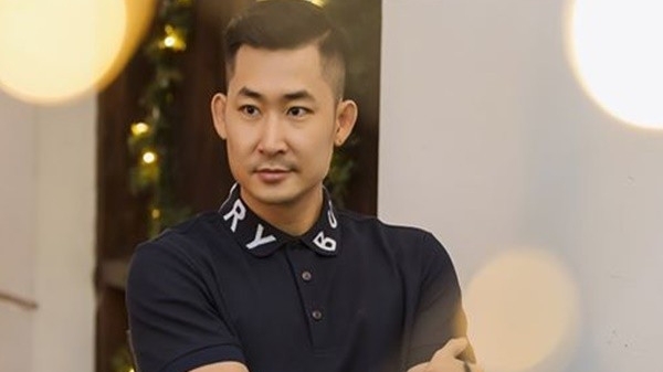 Ồn ào giữa Trọng Nhân “Hoa hồng trên ngực trái” và chủ tiệm bánh bò