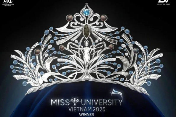 Miss University Vietnam 2025 gây sốt với bộ ba huấn luyện viên toàn hoa hậu