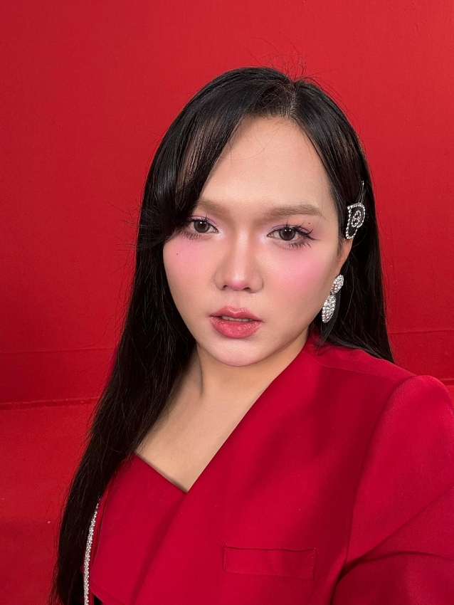 Phạm Thoại xuất hiện tiều tụy sau ồn ào sao kê Phạm Thoại xuất hiện tiều tụy sau ồn ào sao kê