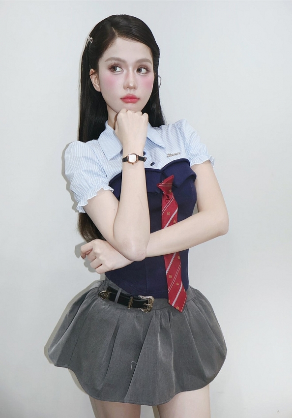 Ngọc Trinh hóa thiếu nữ ngoan hiền, nhan sắc U40 khiến ai nấy ngỡ ngàng