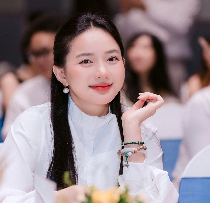 Nhan sắc Phan Như Thảo thay đổi thế nào sau 10 năm bên đại gia Đức An?