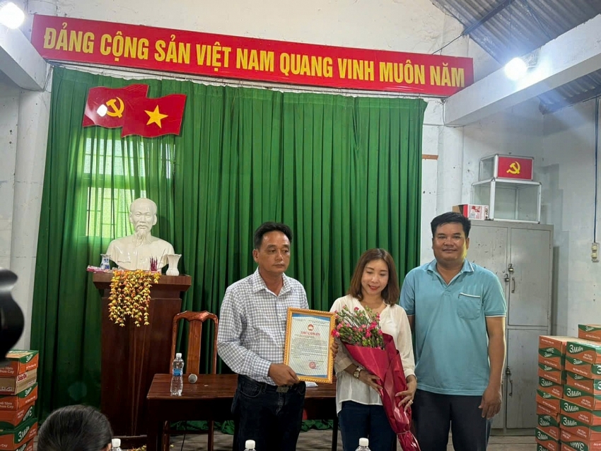 Trao yêu thương, lan tỏa trách nhiệm cộng đồng, chung tay chăm lo người dân có hoàn cảnh khó khăn tại Buôn Đôn