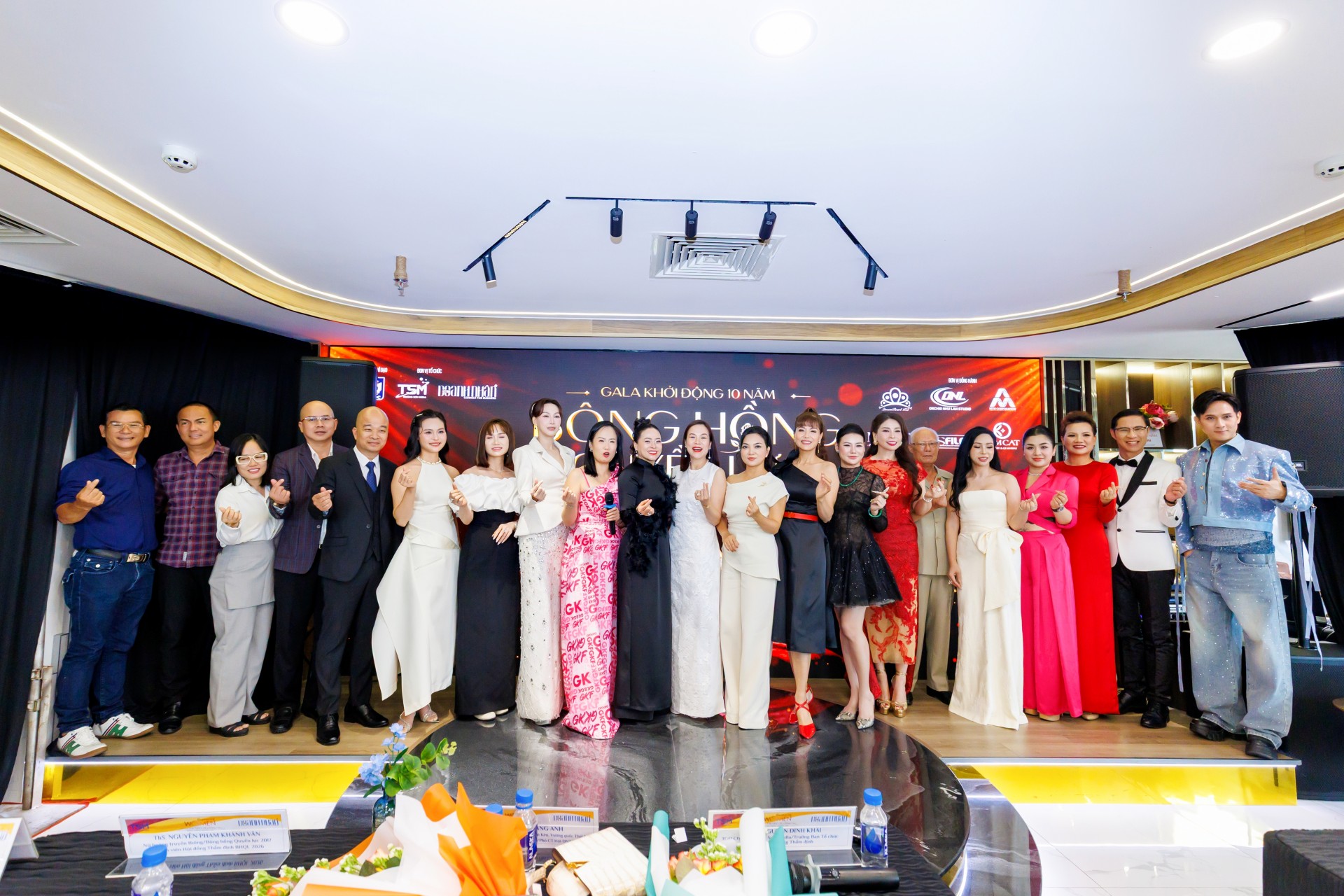 Trường Sơn Media bổ nhiệm Tổng Giám đốc mới, chính thức khởi động hành trình 10 năm “Bông hồng Quyền lực 2026” Trường Sơn Media bổ nhiệm Tổng Giám đốc mới, chính thức khởi động hành trình 10 năm “Bông hồng Quyền lực 2026”