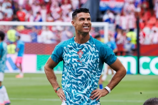 Ronaldo chính thức lên tiếng về tin đồn giải nghệ
