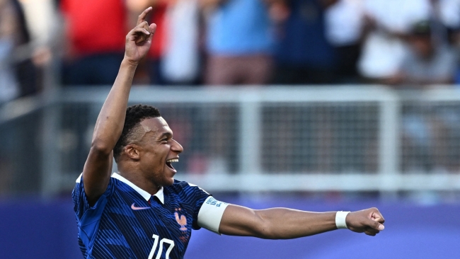 Kylian Mbappe và nụ cười ngạo nghễ trước 'bẫy' tâm lý của Paraguay tại World Cup 2026