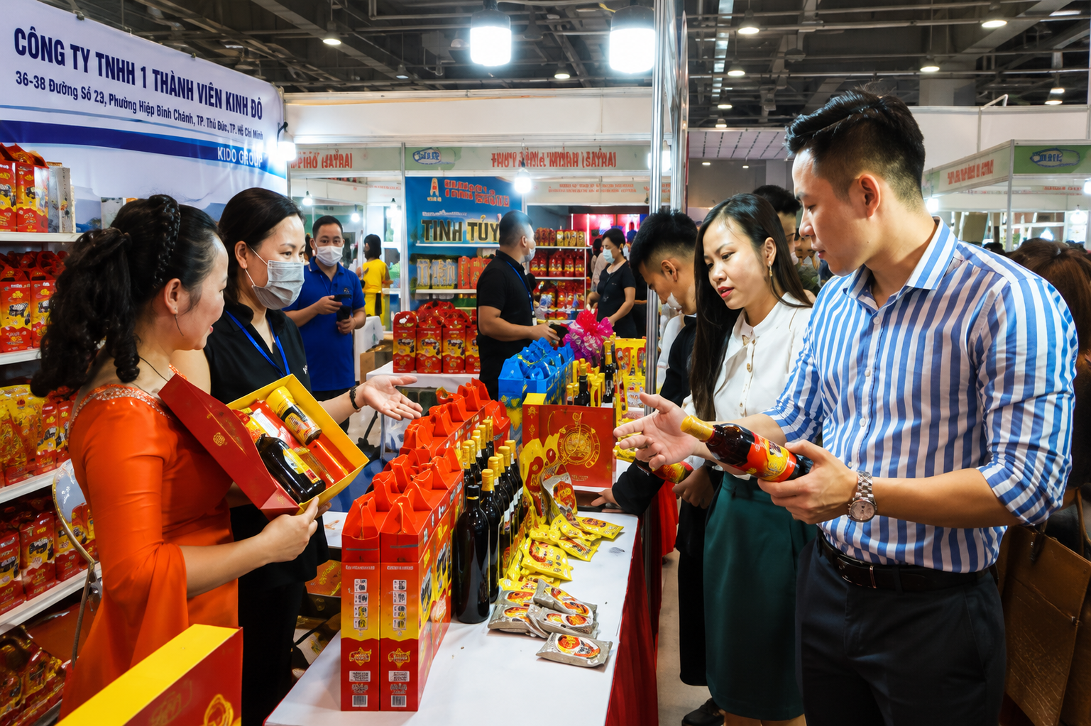 Giữa "bão" hàng giả, hàng thật bán bằng gì?