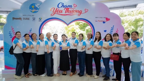 Từ Ngày Gia đình Việt Nam, Vinamilk Sure lan tỏa thông điệp sống khỏe chủ động
