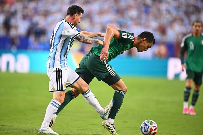 10 vụ tranh cãi chấn động World Cup 2026: Từ cọng tóc Croatia đến đặc quyền của Messi
