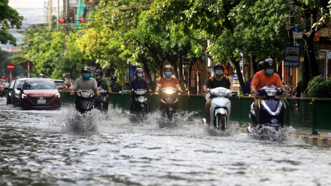 Dự báo thời tiết đêm nay và ngày mai 10/7: Hà Nội và các khu vực trên cả nước