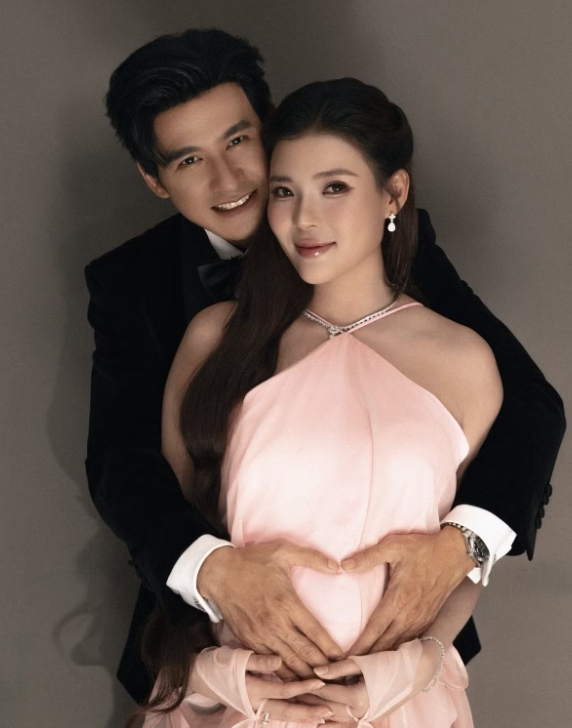 Lương Thế Thành: "Tra nam" trên màn ảnh nhỏ, ngoài đời là "chồng quốc dân"