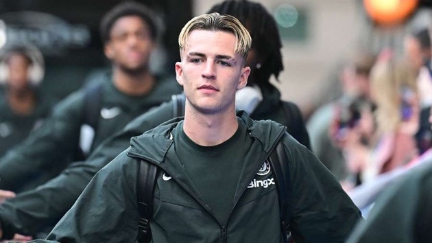 Chelsea gia hạn đến năm 2032 và để Jesse Derry sang Sporting Lisbon