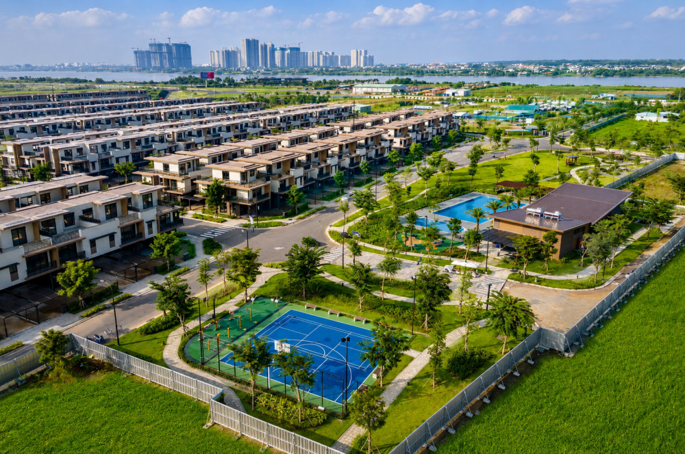Dòng tiền bất động sản đổi hướng sau cơn sốt "Nam tiến"