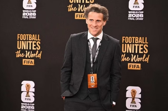 Cựu sao Man Utd dẫn dắt tuyển Uruguay