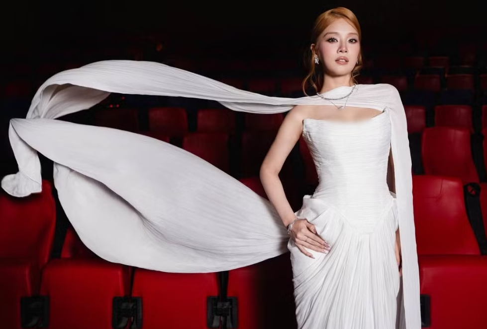 Nữ ca sĩ Hoàng Yến Chibi hết mình với diễn xuất Nữ ca sĩ Hoàng Yến Chibi hết mình với diễn xuất