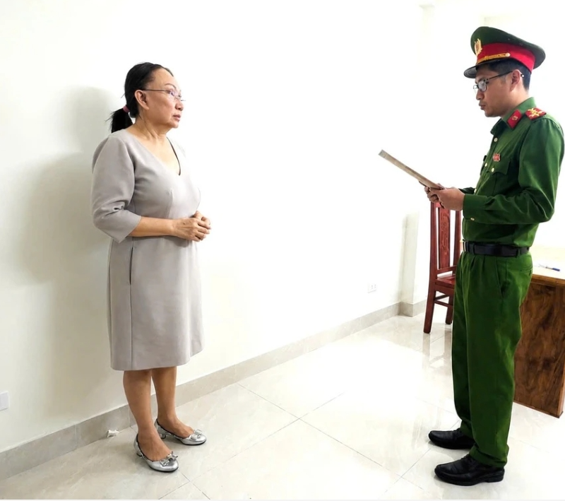 Thị trường kim cương biến động, nhiều thương hiệu đóng cửa
