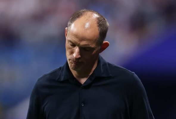 HLV Tuchel hứng ‘bão chỉ trích’ sau cú sụp đổ của tuyển Anh