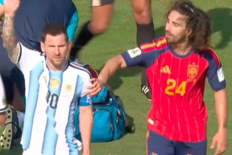 Messi gây tranh cãi tại chung kết World Cup 2026: Nỗ lực câu thẻ Cucurella bị chỉ trích Messi gây tranh cãi tại chung kết World Cup 2026: Nỗ lực câu thẻ Cucurella bị chỉ trích