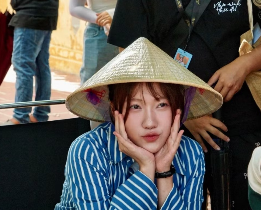 Uyển Ân thay đổi ra sao sau khi nối gót anh trai vào showbiz Việt? Uyển Ân thay đổi ra sao sau khi nối gót anh trai vào showbiz Việt?