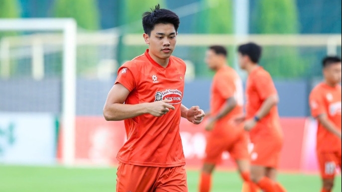 Đình Bắc chốt tương lai dài hạn tại CAHN và cuộc thanh lọc đội hình của Bắc Ninh