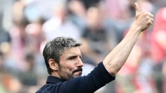 Mark van Bommel chuẩn bị dẫn dắt tuyển Bỉ: Sứ mệnh phục hưng Quỷ đỏ tại EURO 2028