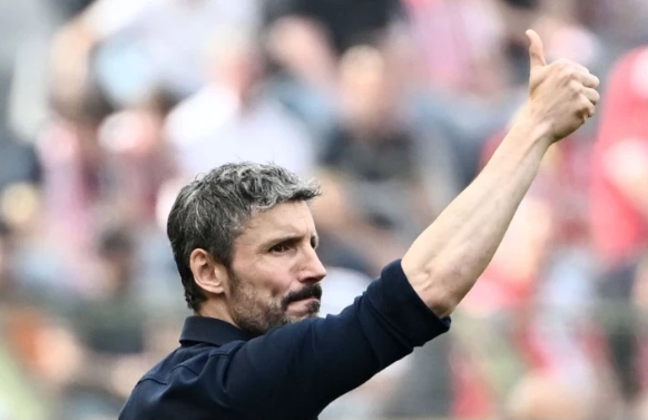 Mark van Bommel chuẩn bị dẫn dắt tuyển Bỉ: Sứ mệnh phục hưng Quỷ đỏ tại EURO 2028