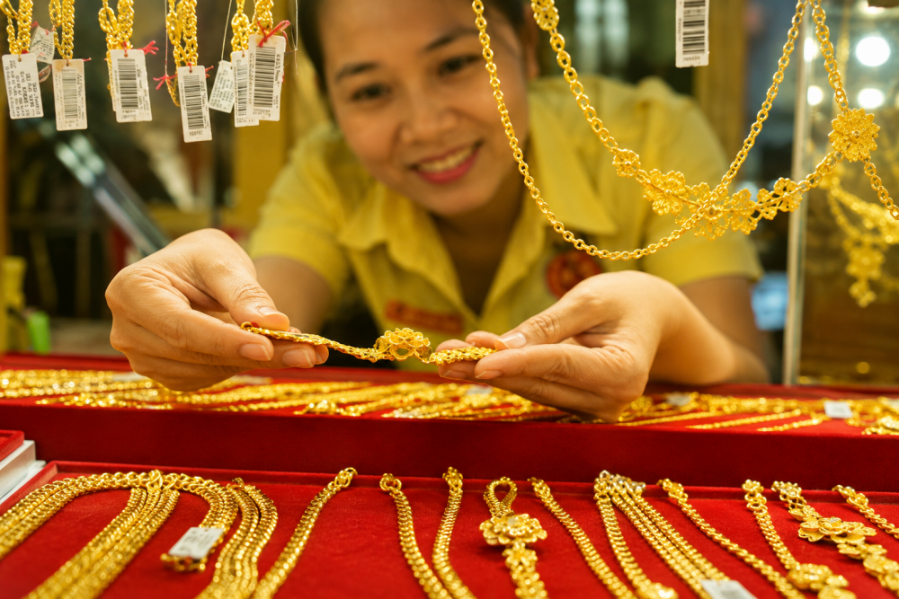Giá vàng lao dốc 7 triệu đồng/ lượng: Nhà đầu tư "nín thở" chờ đáy Giá vàng lao dốc 7 triệu đồng/ lượng: Nhà đầu tư "nín thở" chờ đáy