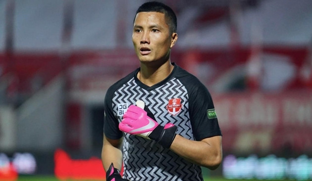 HLV Kim Sang Sik gạt Đình Triệu khỏi AFF Cup 2026: Nước cờ mạo hiểm của ĐT Việt Nam