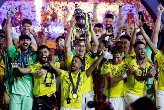Al Nassr khủng hoảng, tương lai Ronaldo bị đặt dấu hỏi