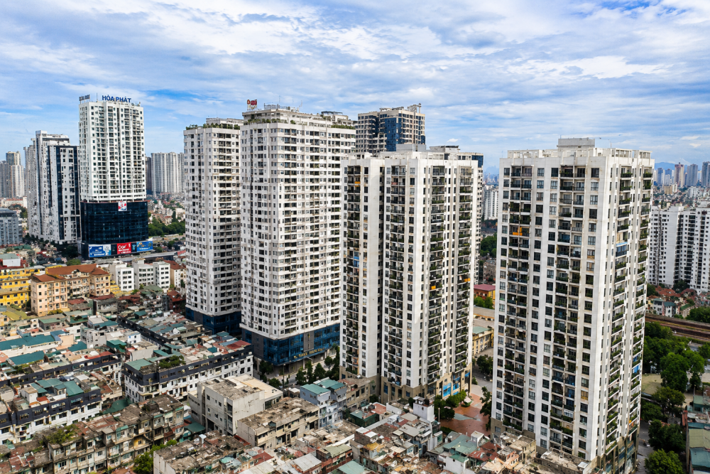 Chung cư cũ "hạ nhiệt", người bán xuống thang