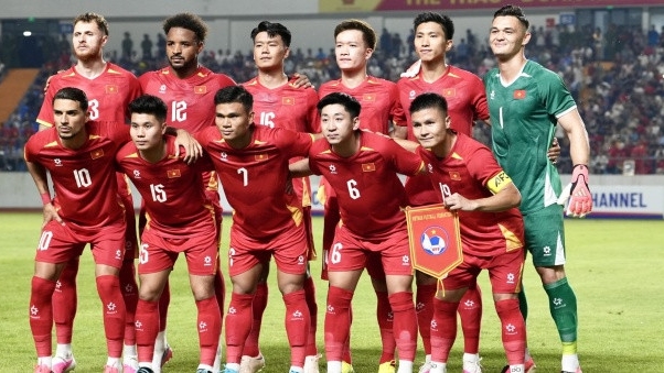 Tuyển Việt Nam đối đầu Singapore: Mệnh lệnh kiểm soát và bài kiểm tra bản sắc tại Mỹ Đình