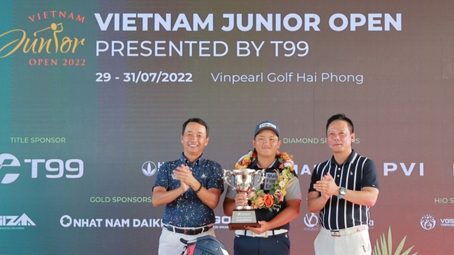 Golfer 15 tuổi Nguyễn Anh Minh vô địch Giải golf trẻ quốc gia mở rộng - Cup T99