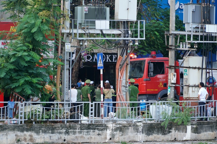 Thăng quân hàm 3 cán bộ, chiến sĩ dũng cảm hy sinh trong vụ cháy tại quán kraoke ở Hà Nội
