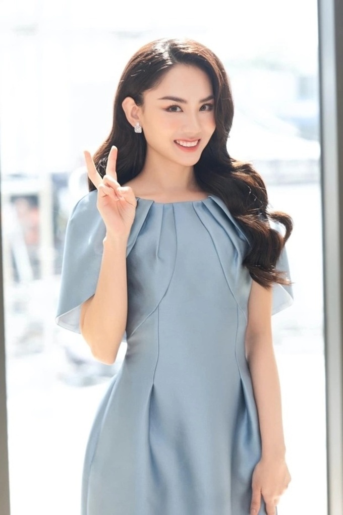 Gu thời trang đời thường trẻ trung, gợi cảm của Tân Hoa hậu Huỳnh Nguyễn Mai Phương