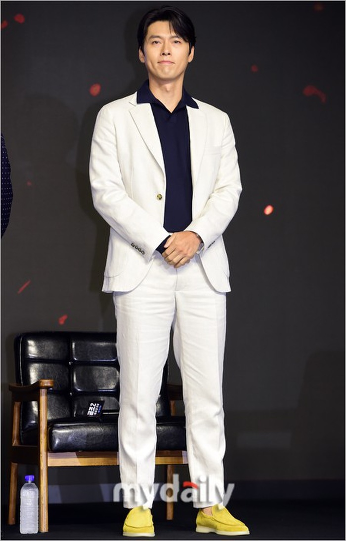 Hyun Bin lần đầu chia sẻ về cuộc sống hôn nhân sau khi Son Ye Jin mang thai
